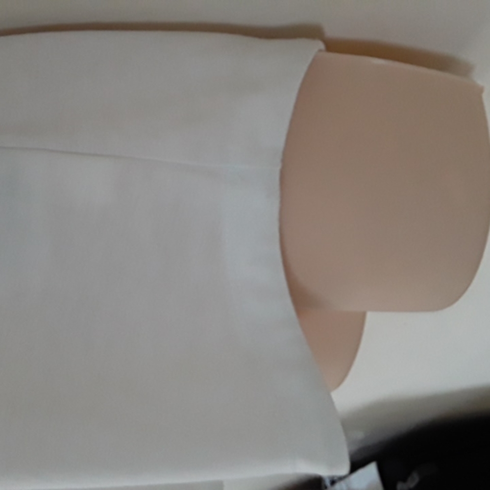 NWT b new york Built-In Bra Tank Top L - Picture 9 of 16
